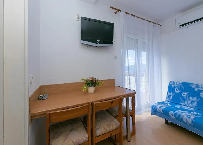 With Parking Space Gradac, Makarska - 5198 Gradac (Split-Dalmatia)