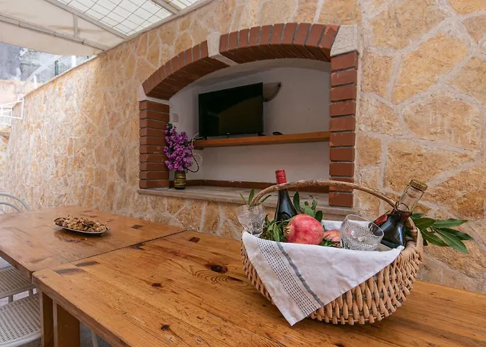 Apartamento With Parking Space Gradac, Makarska - 5198 *