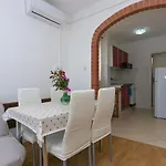 With Parking Space Gradac, Makarska - 5198 דירה *