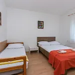 דירה With Parking Space Gradac, Makarska - 5198 גראדאץ