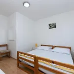 With Parking Space Gradac, Makarska - 5198 דירה