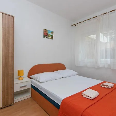 Apartment With Parking Space Gradac, Makarska - 5198