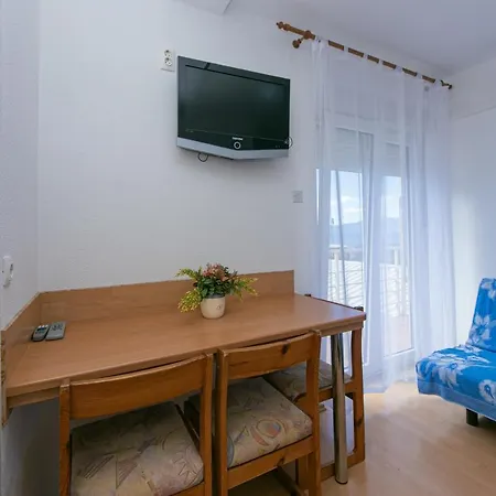 With A Parking Space Gradac, Makarska - 5198 Gradac (Split-Dalmatia)