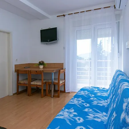 With Parking Space Gradac, Makarska - 5198 Apartment Gradac (Split-Dalmatia)