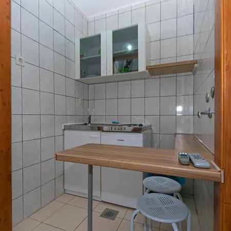 With Parking Space Gradac, Makarska - 5198 Apartment Gradac (Split-Dalmatia)